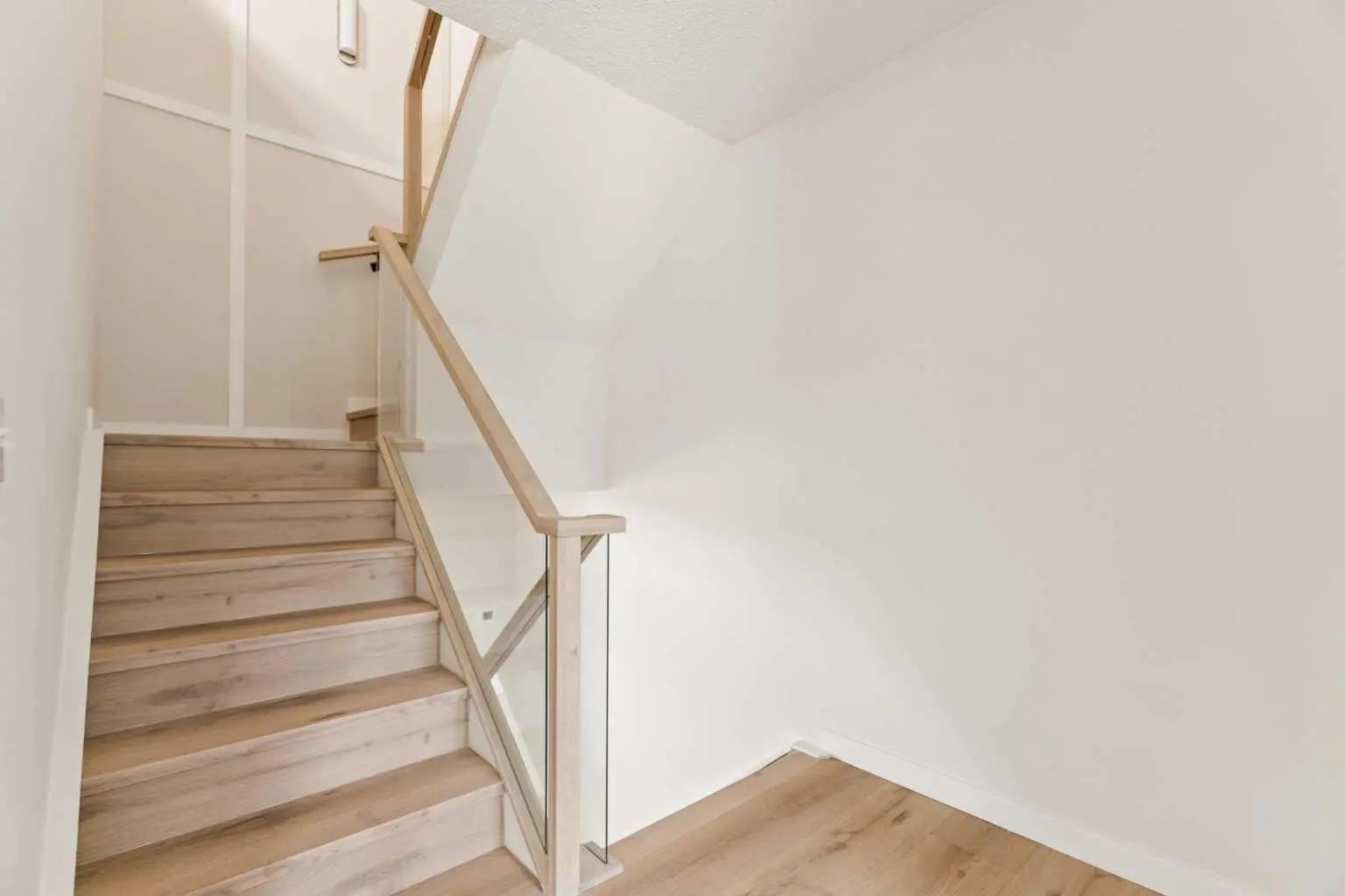 4 Kingsland Villas Southwest, Calgary – Residential Row/Townhouse Listing Photo 16