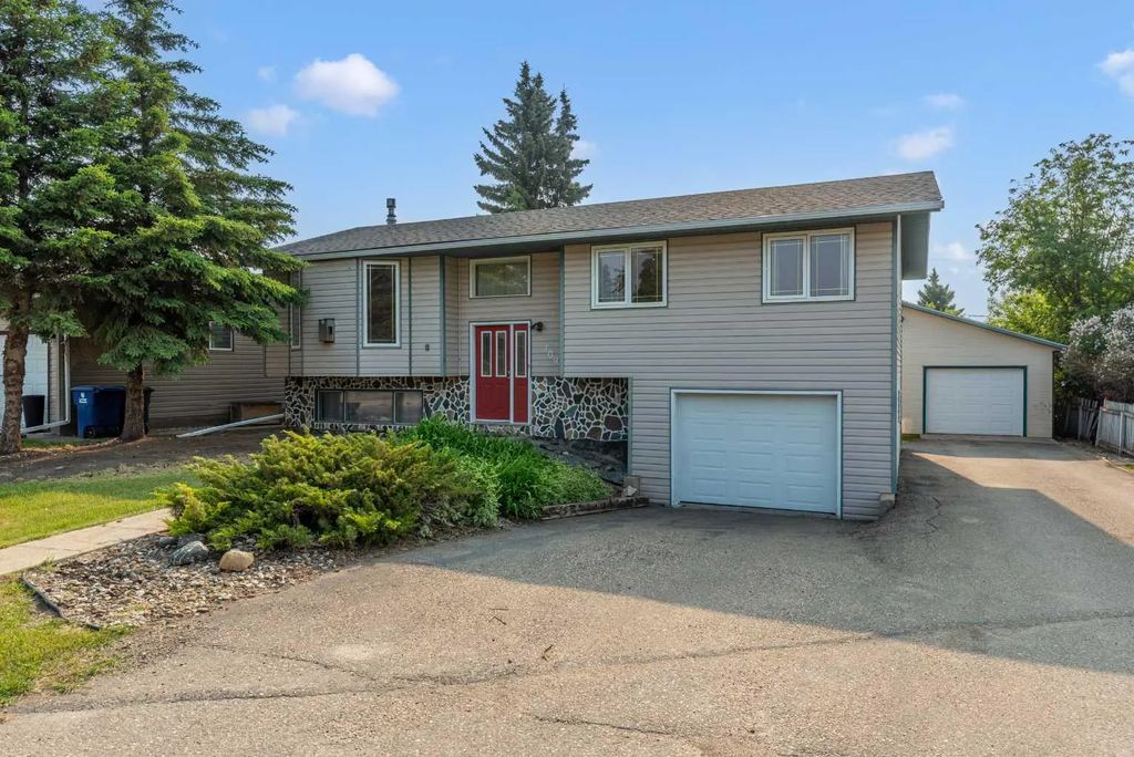 109 3 Street E, Maidstone