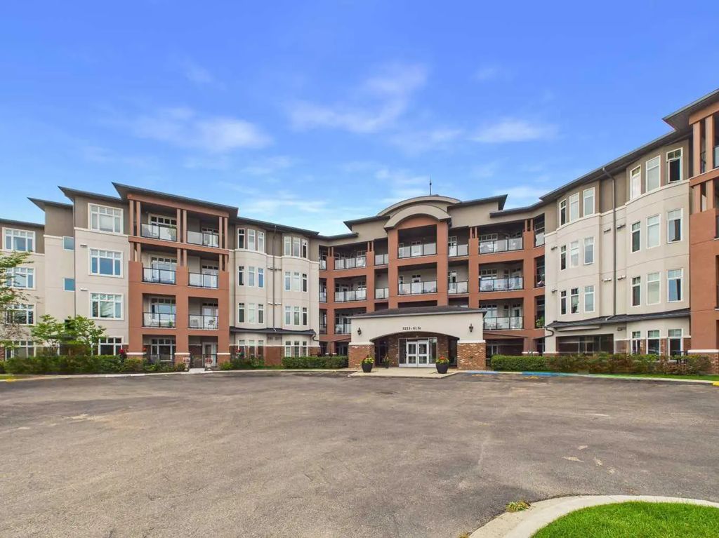 302 5213 61 Street , Red Deer