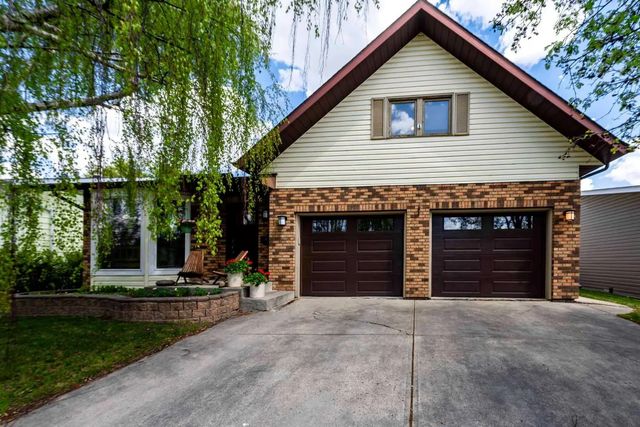 19 Maxwell Avenue , Red Deer