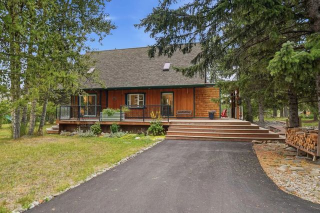 725 Calkins Place , Diamond Valley