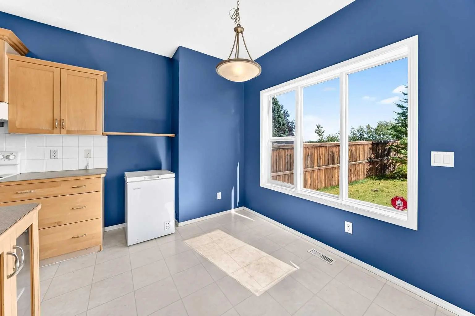 16 Royal Birch Rise Northwest, Calgary – Residential Detached Listing Photo 18