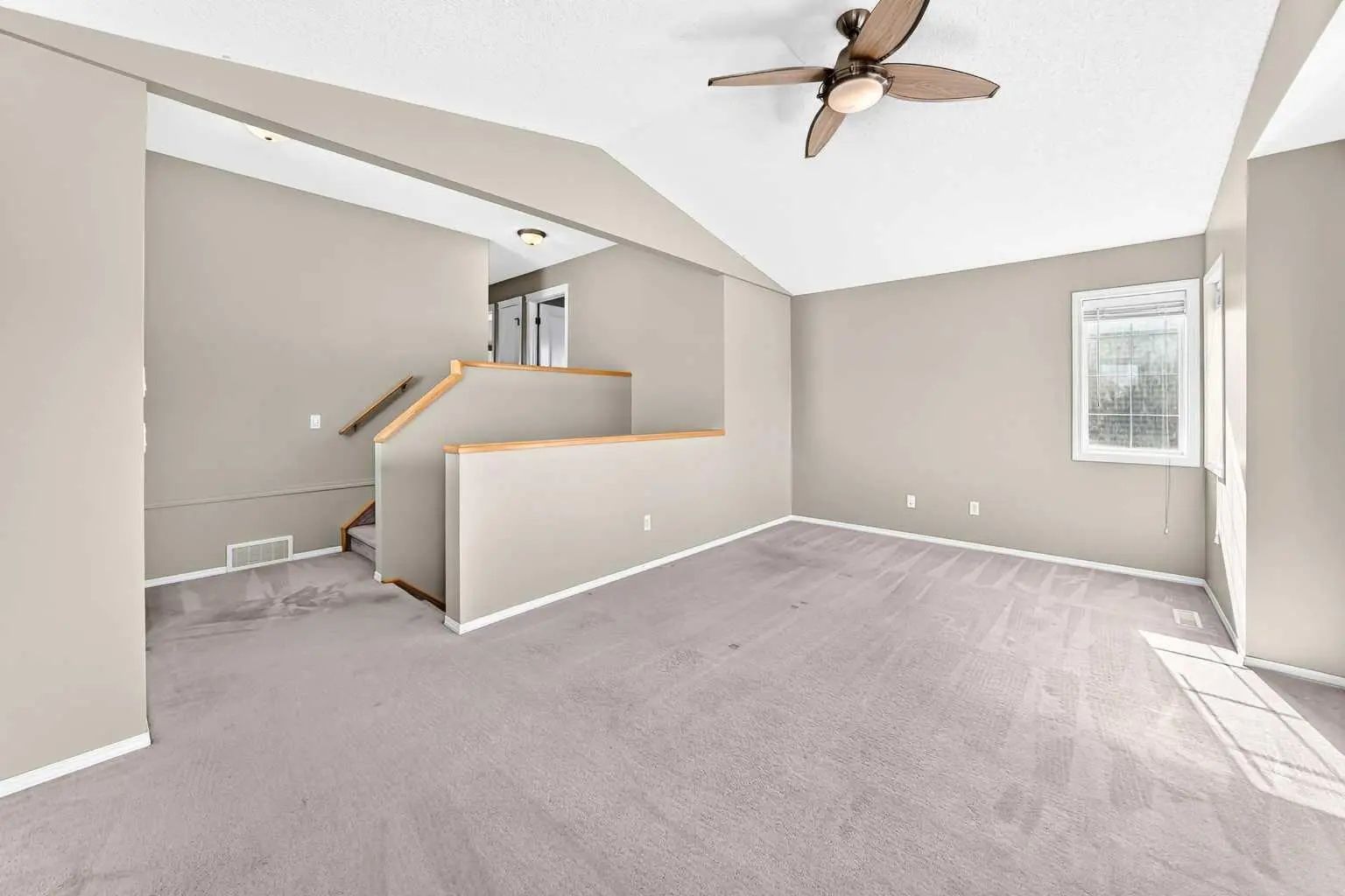 16 Royal Birch Rise Northwest, Calgary – Residential Detached Listing Photo 26