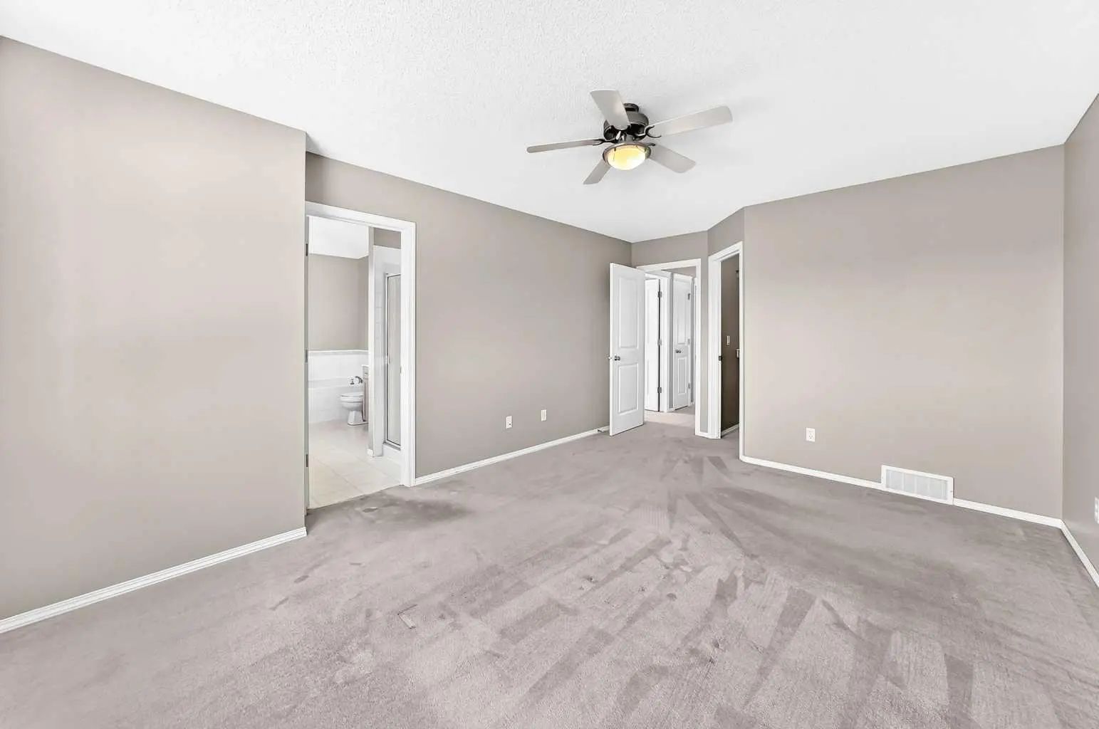 16 Royal Birch Rise Northwest, Calgary – Residential Detached Listing Photo 28