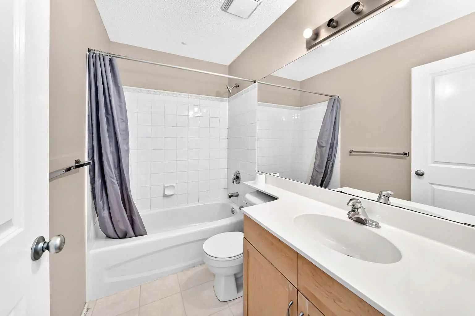 16 Royal Birch Rise Northwest, Calgary – Residential Detached Listing Photo 36