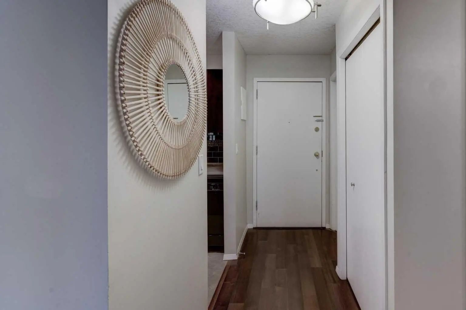 206 835 19 Avenue Southwest, Calgary – Residential Apartment Listing Photo 4