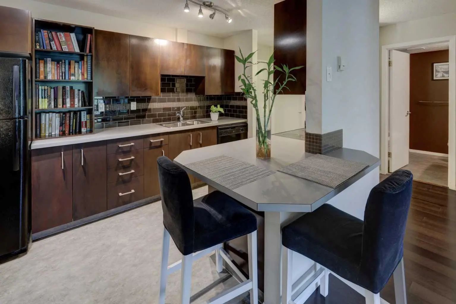206 835 19 Avenue Southwest, Calgary – Residential Apartment Listing Photo 8