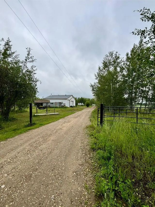6544 Township Road 692  , Grovedale