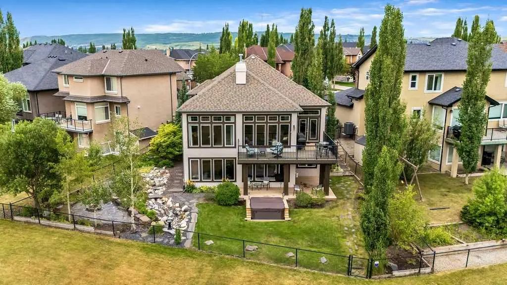 22 Tuscany Estates Crescent Northwest, Calgary – Residential Detached Listing Photo 2