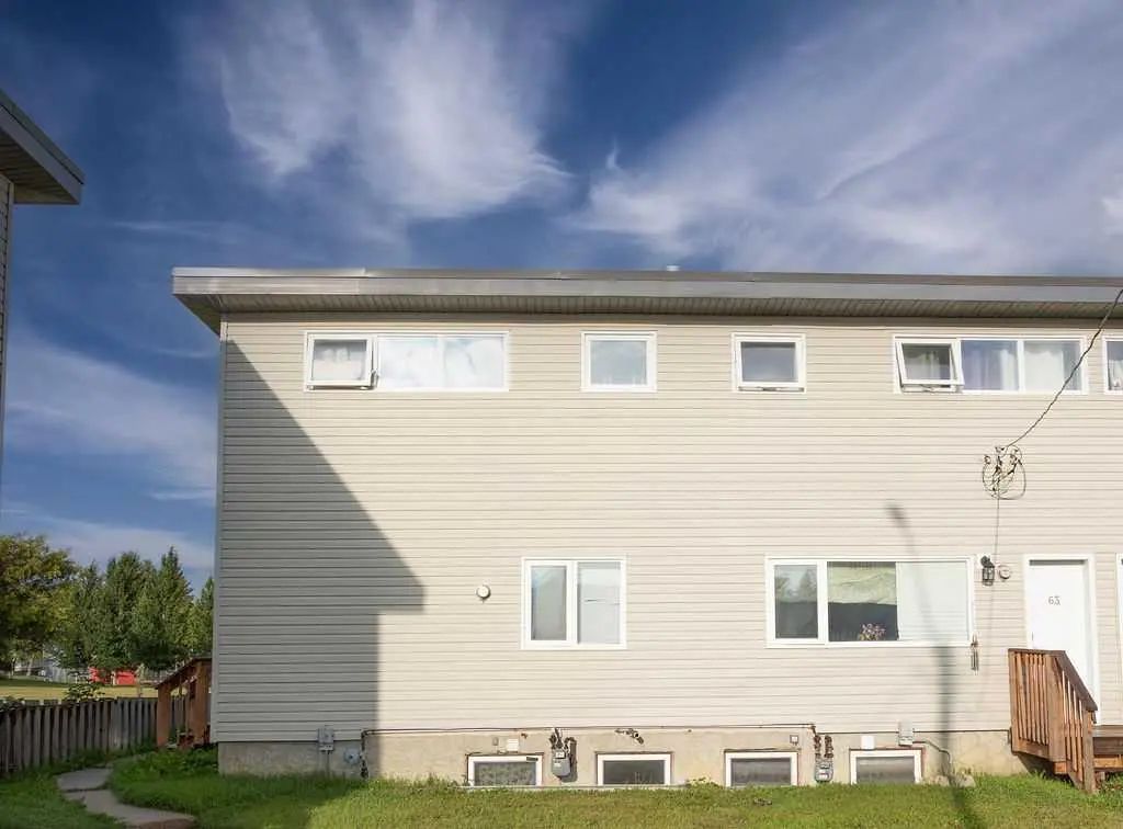 63 305 5 Street , Wainwright