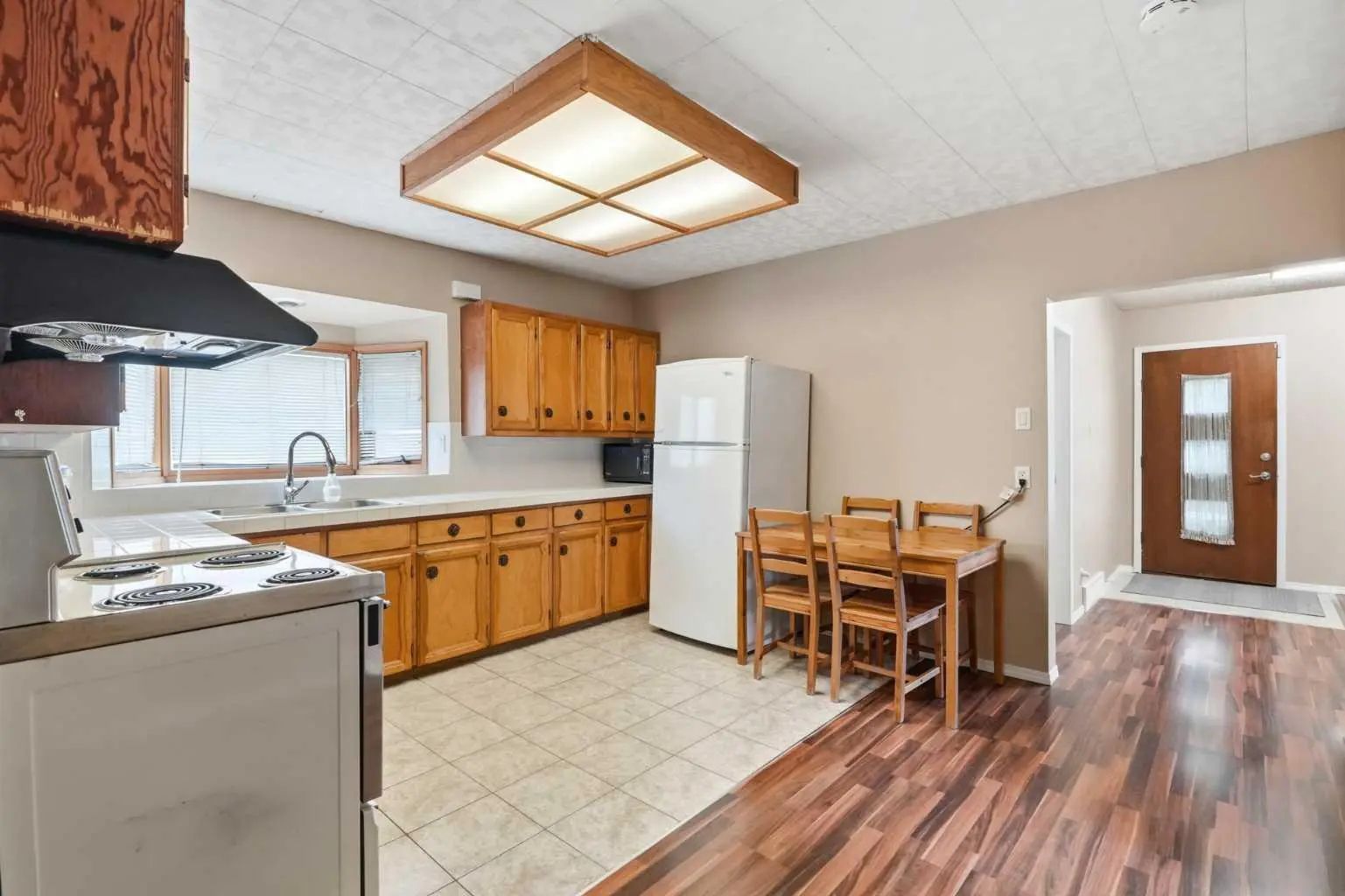 1832 43 Street Southeast, Calgary – Residential Detached Listing Photo 7