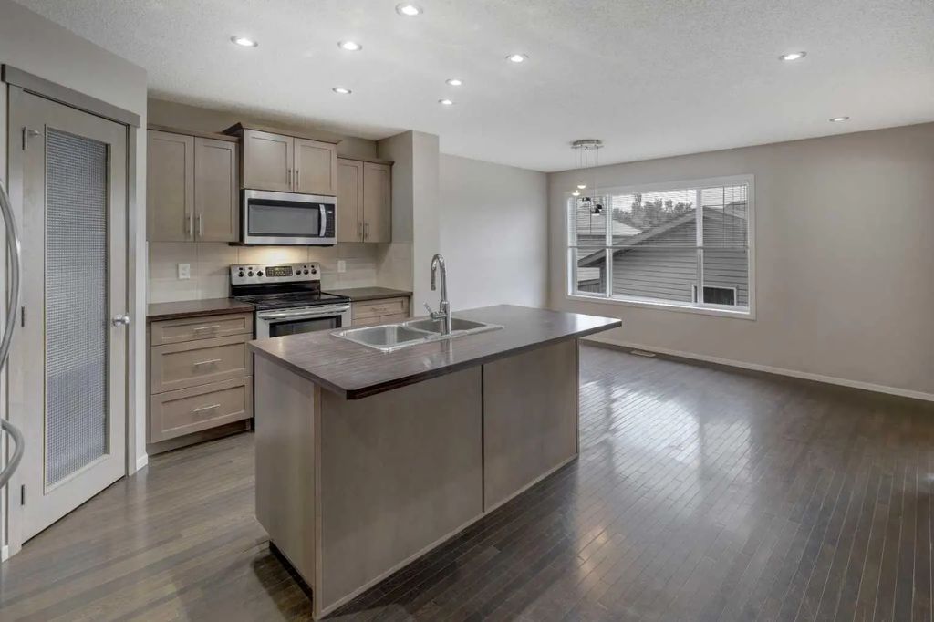 36 Copperstone Court Se, Calgary