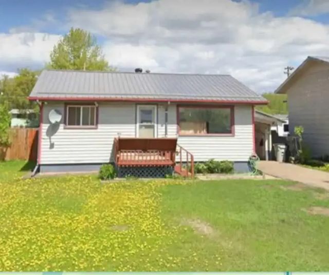 4916 58 Avenue  , High Prairie