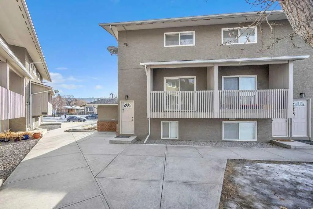 1 8112 36 Avenue Nw, Calgary