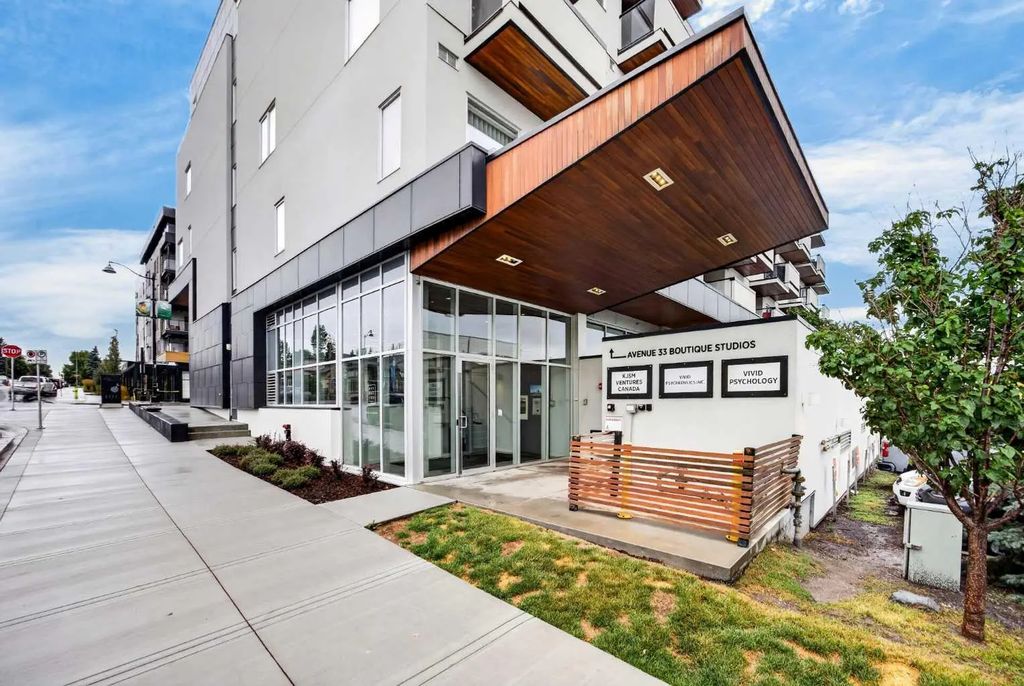 207 3450 19 Street Sw, Calgary