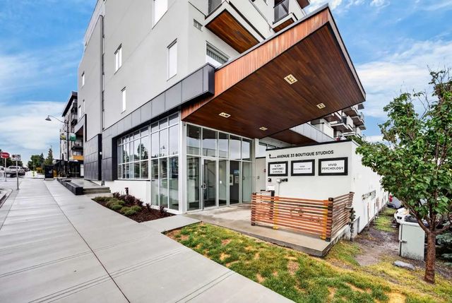 207 3450 19 Street Sw, Calgary