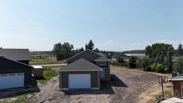 881 2a Street W, Cardston