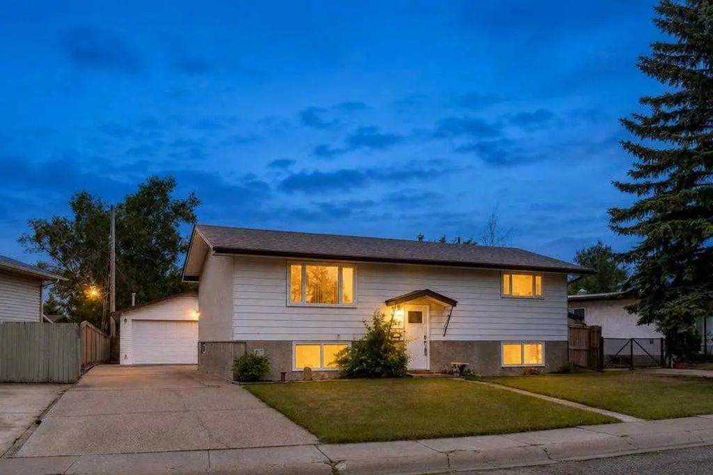 152 Maddock Way Ne, Calgary
