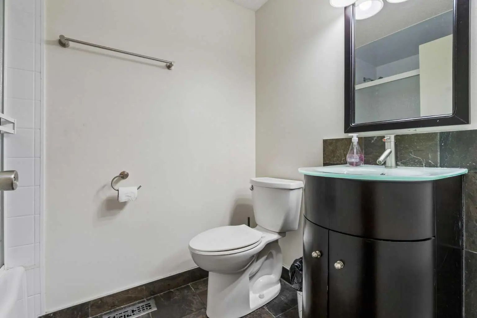 25 1011 Canterbury Drive Southwest, Calgary – Residential Row/Townhouse Listing Photo 17