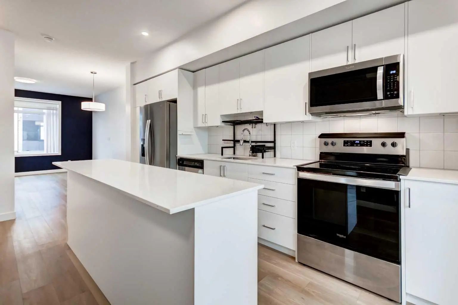 8524 21 Avenue Southeast, Calgary – Residential Row/Townhouse Listing Photo 8