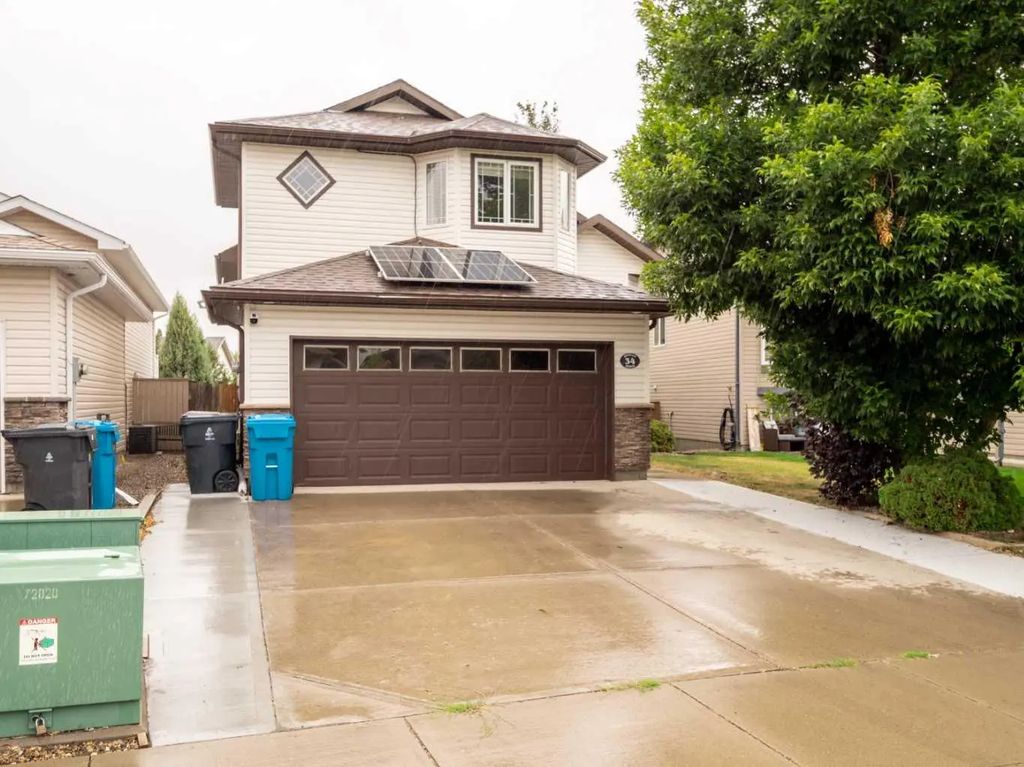 34 Heritage Green W, Lethbridge