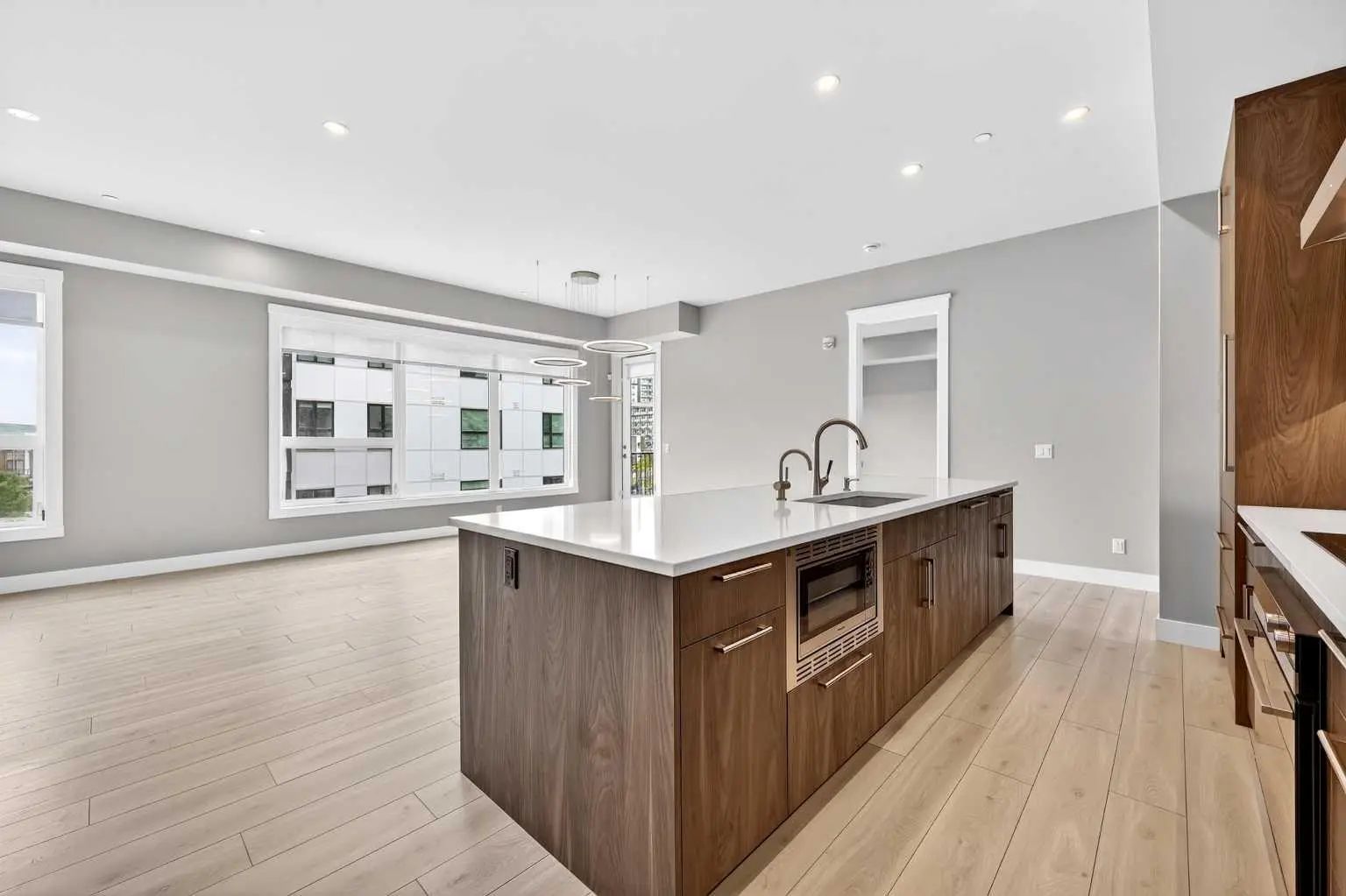 302 275 Lebel Crescent Northwest, Calgary – Residential Apartment Listing Photo 12