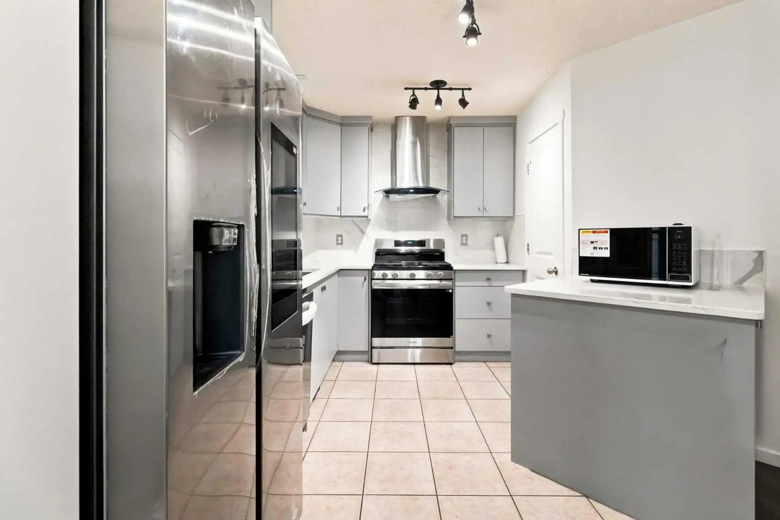 98 Panatella Hill Northwest, Calgary – Residential Semi Detached (Half Duplex) Listing Photo 5