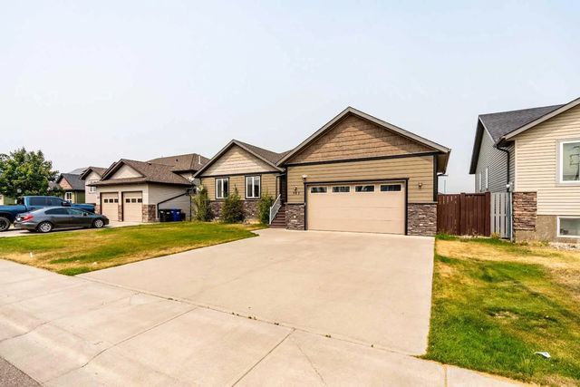 757 27 Street , Fort Macleod