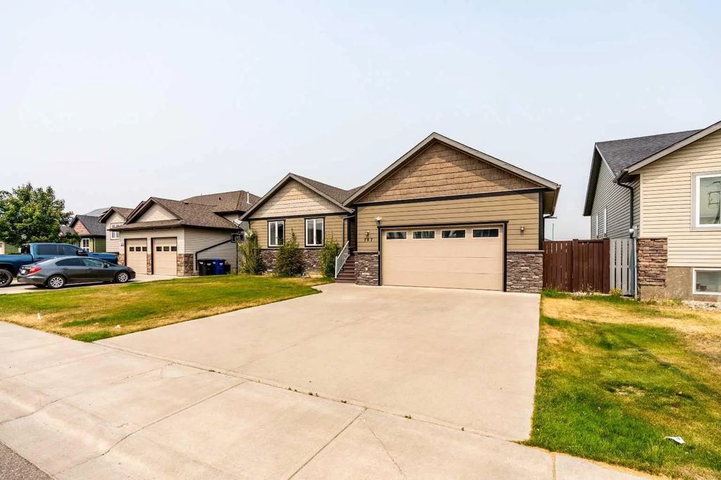 757 27 Street , Fort Macleod