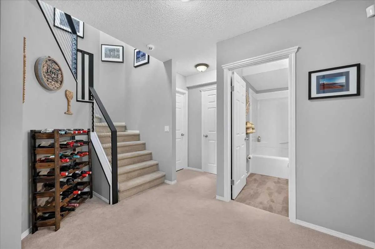 212 Cresthaven Place Southwest, Calgary – Residential Detached Listing Photo 28
