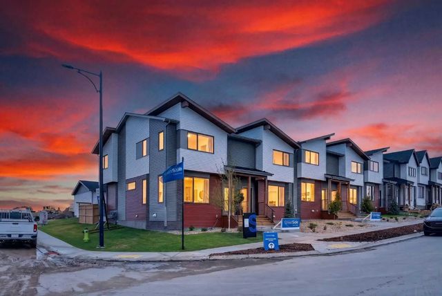 2077 Vantage Way Sw, Airdrie