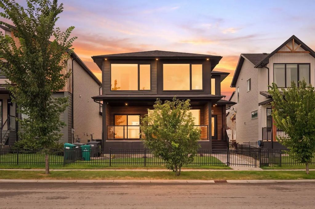 304 Grassland Boulevard W, Lethbridge