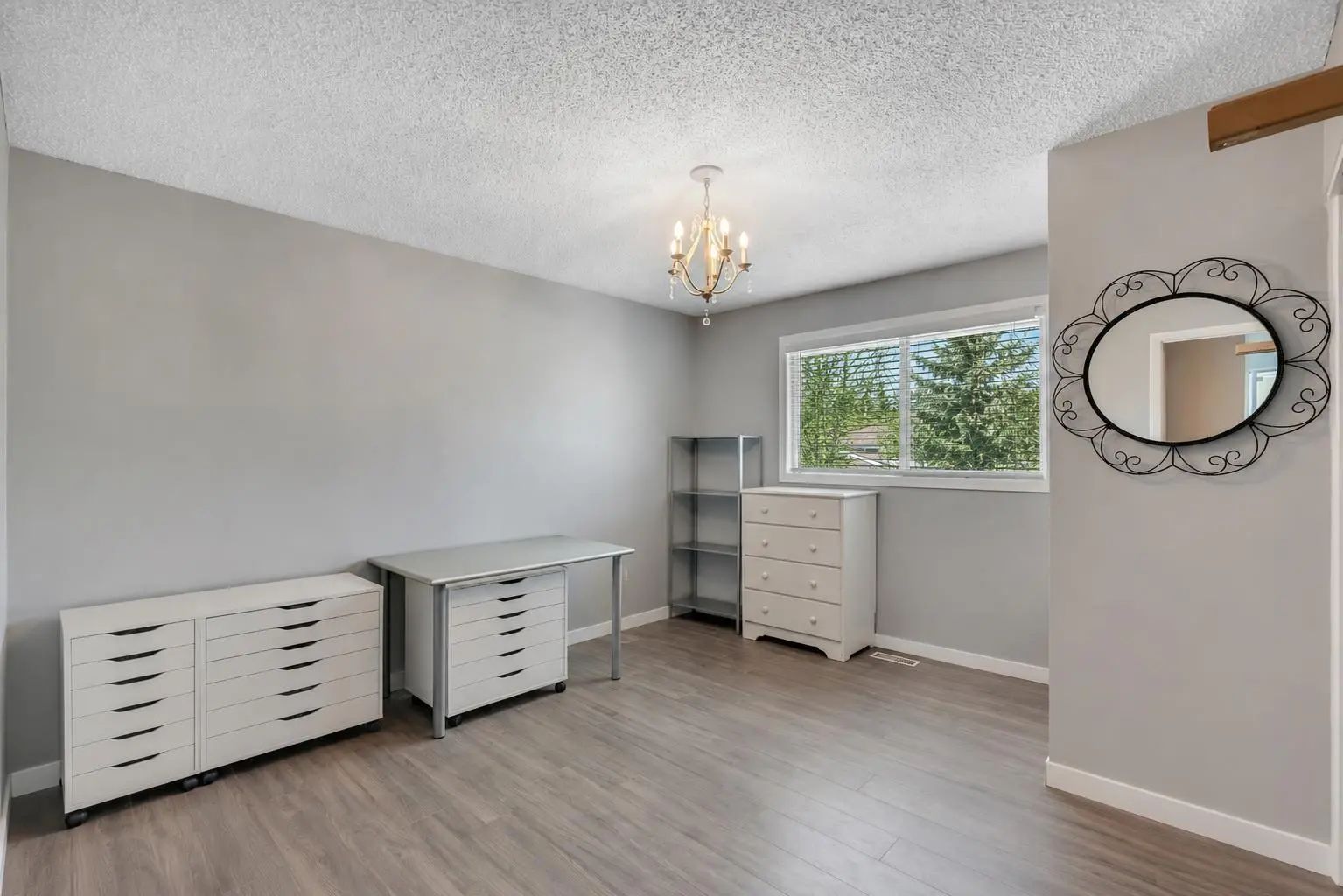 12 Oakvale Place Southwest, Calgary – Residential Detached Listing Photo 27