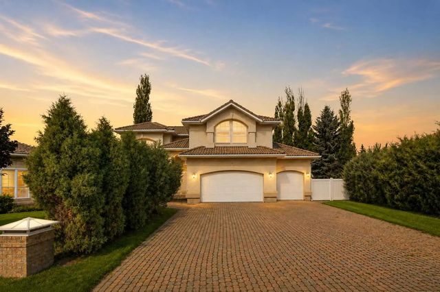 25 Ashmore Close , Red Deer