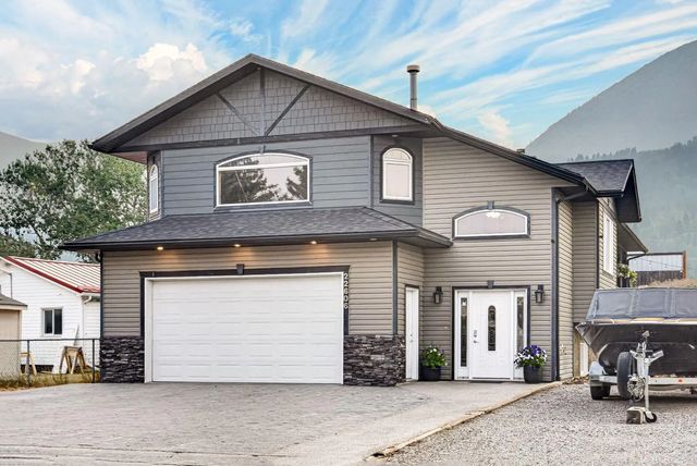 22606 10 Avenue , Hillcrest