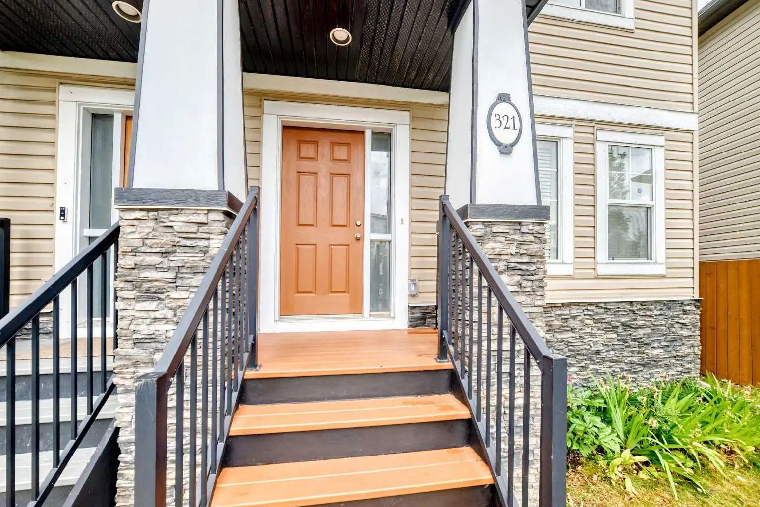 321 Skyview Ranch Drive Northeast, Calgary – Residential Semi Detached (Half Duplex) Listing Photo 3