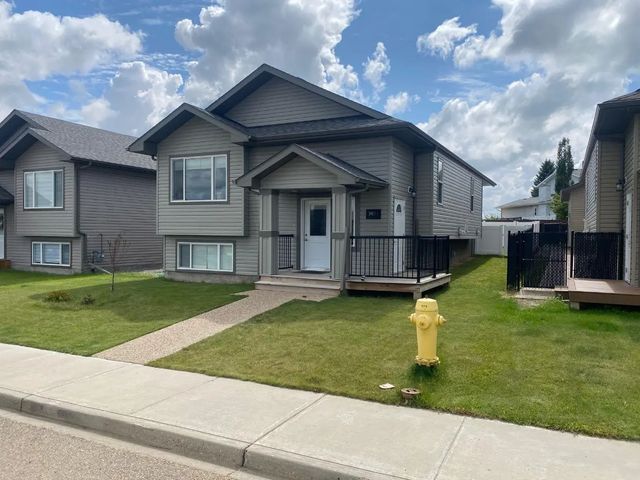 7401 44 Avenue , Camrose