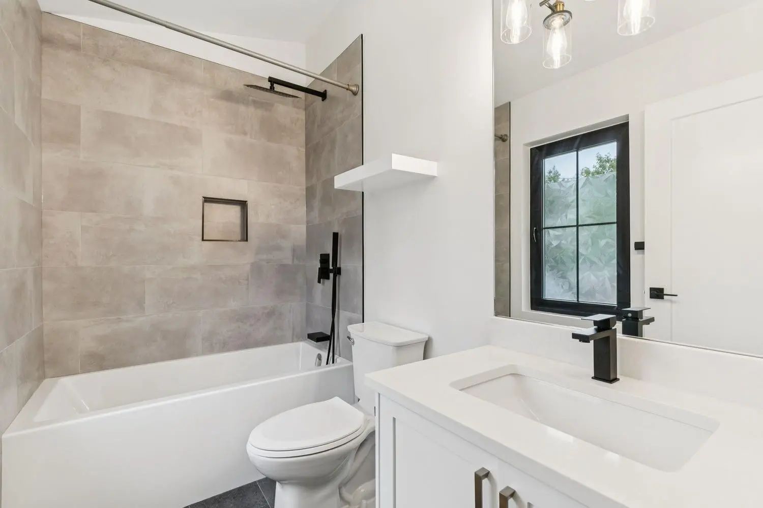 2543 Chicoutimi Drive Northwest, Calgary – Residential Detached Listing Photo 36