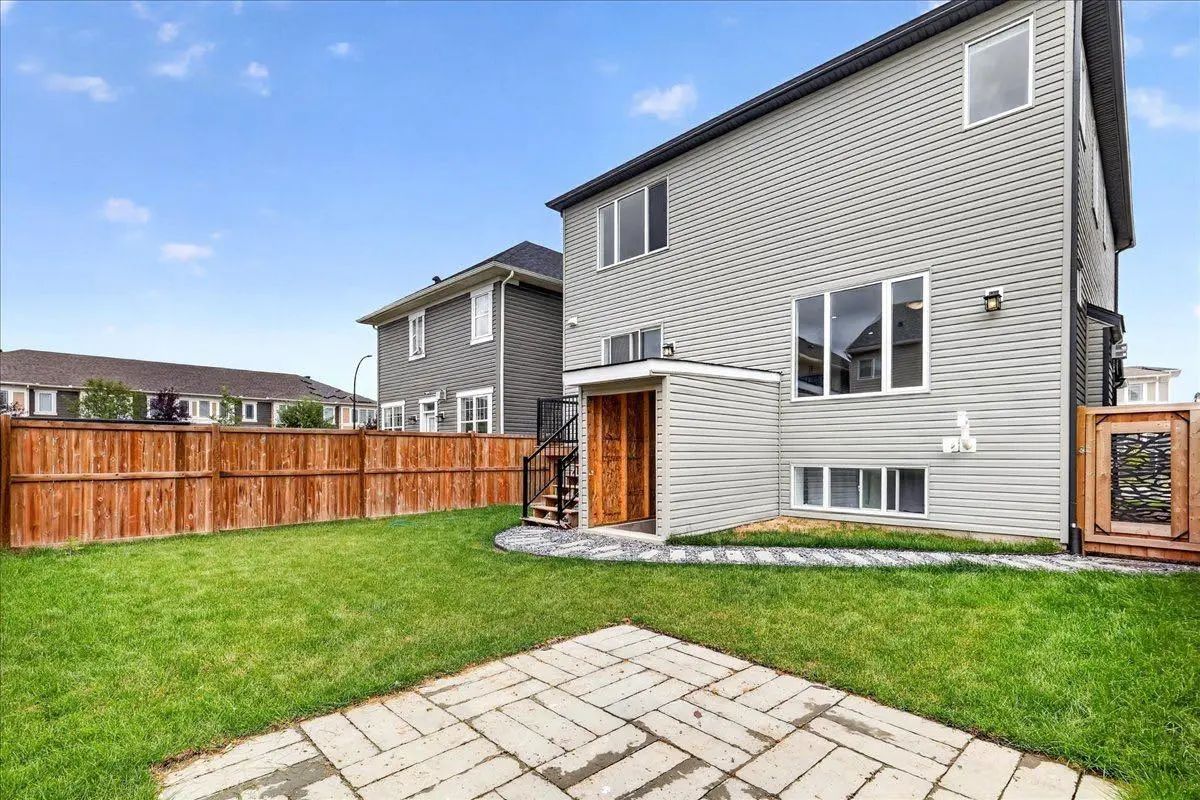 244 Carrington Crescent Northwest, Calgary – Residential Detached Listing Photo 46