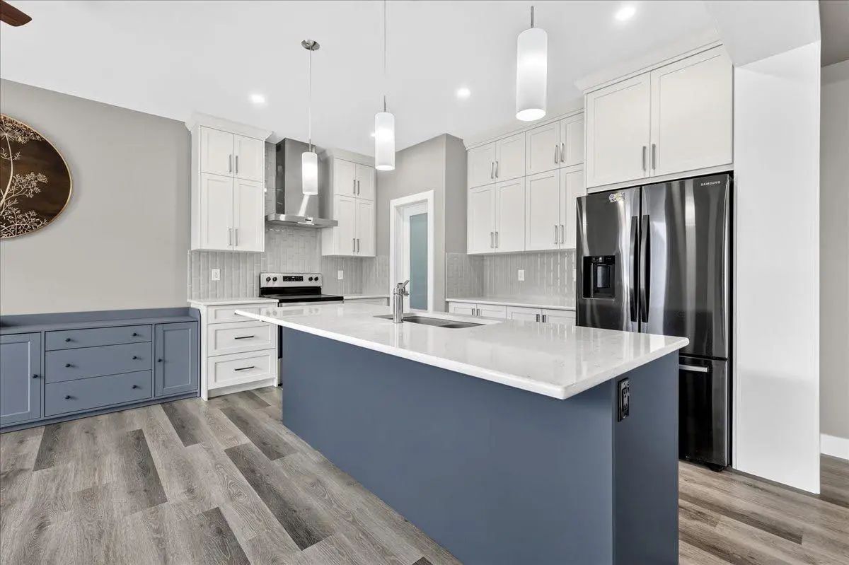 244 Carrington Crescent Northwest, Calgary – Residential Detached Listing Photo 7