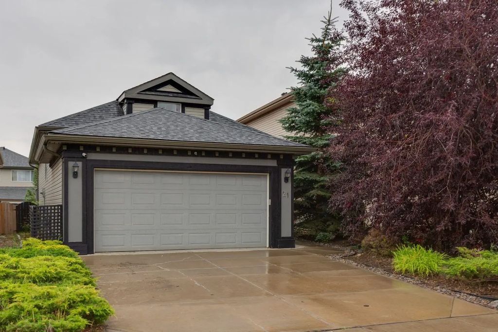 21 Covehaven Gardens Ne, Calgary