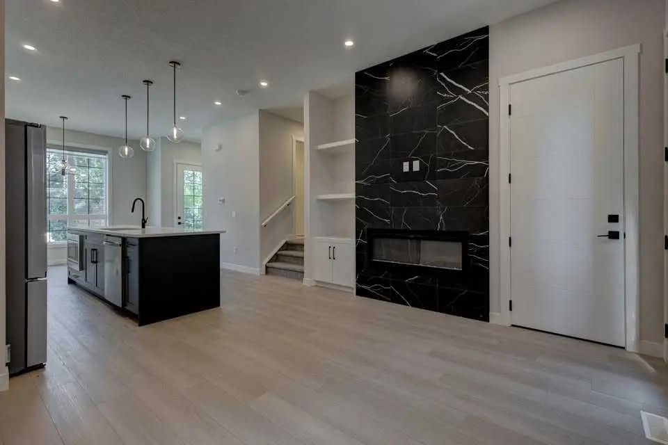 602 11 Avenue Northeast, Calgary – Residential Row/Townhouse Listing Photo 11