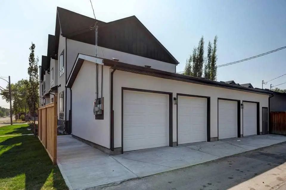 602 11 Avenue Northeast, Calgary – Residential Row/Townhouse Listing Photo 3