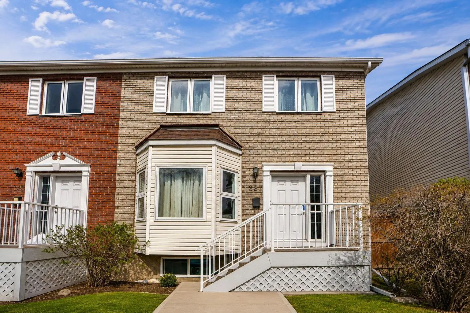 227 Citadel Lane Northwest, Calgary – Residential Row/Townhouse Listing Photo 2