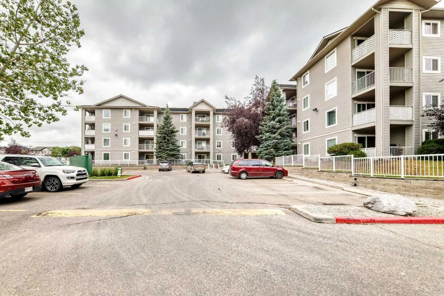 5208a 604 8 Street Southwest, Airdrie – Residential Apartment Listing Photo 2