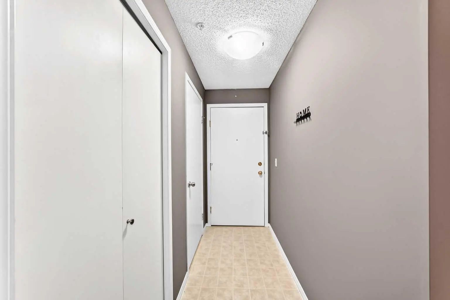 5208a 604 8 Street Southwest, Airdrie – Residential Apartment Listing Photo 4