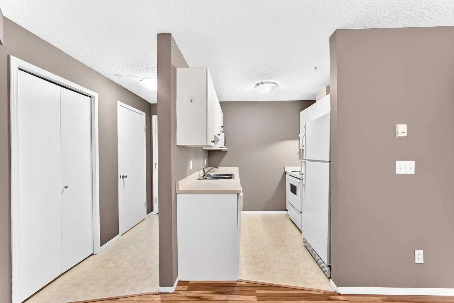 5208a 604 8 Street Southwest, Airdrie – Residential Apartment Listing Photo 5