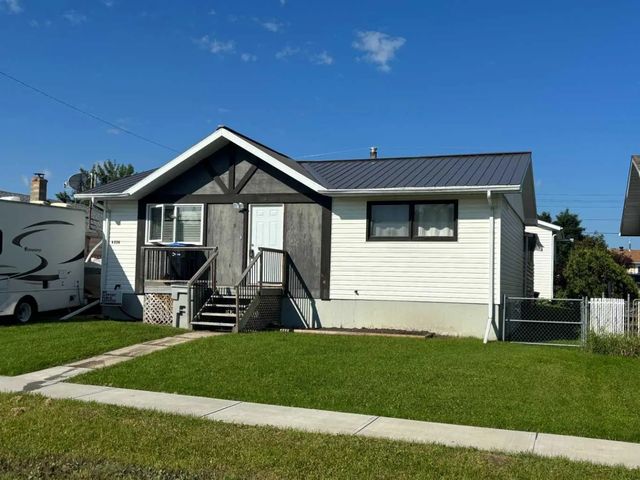 4806 47 Street , Mayerthorpe