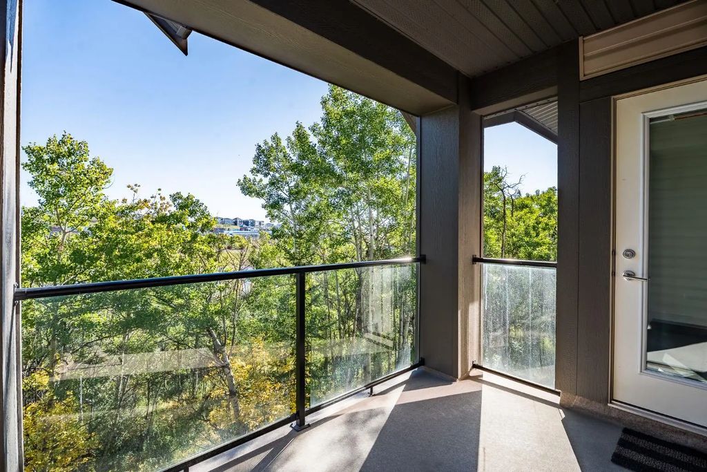 209 45 Aspenmont Heights Sw, Calgary