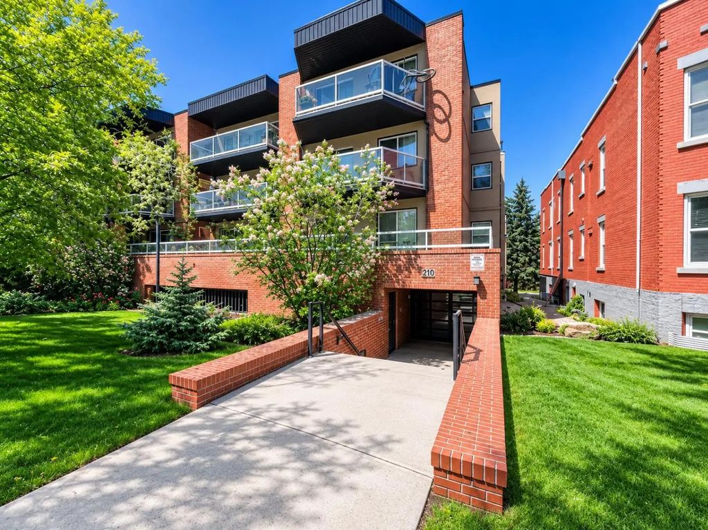 10 210 25 Avenue Sw, Calgary